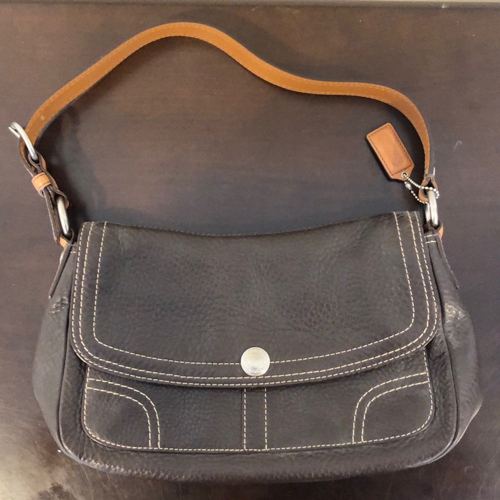 Coach brown leather purse with shoulder strap